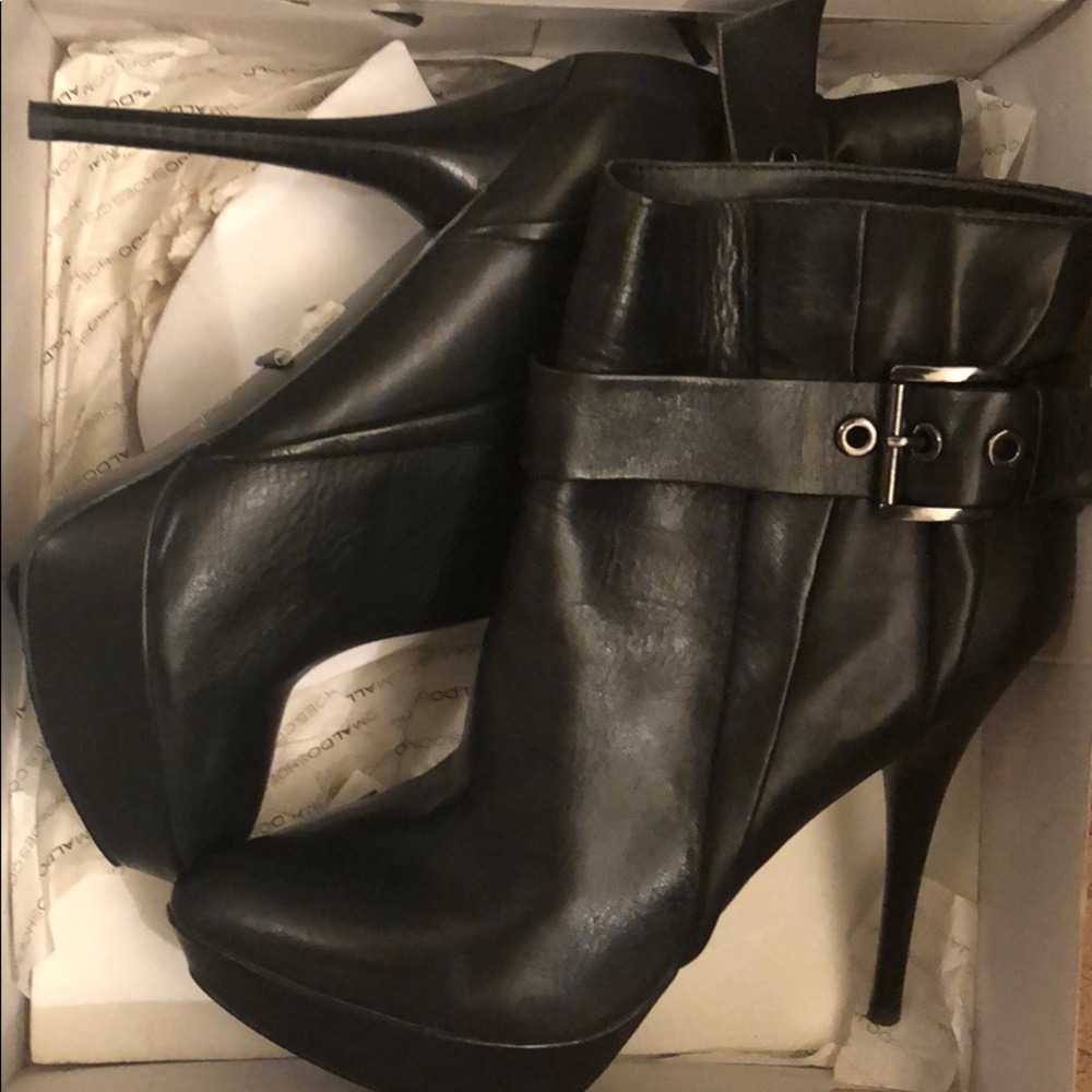 Black boots